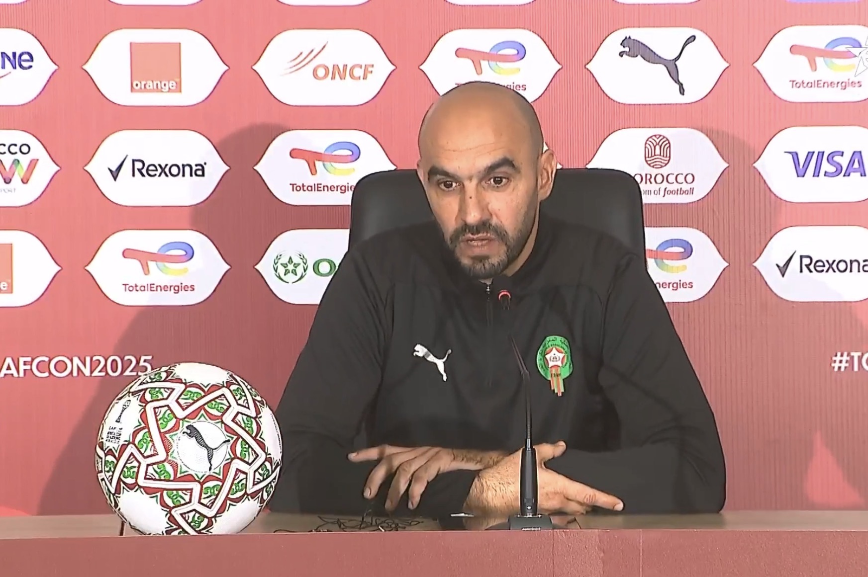 الركراكي:-نلعب-أمام-زامبيا-من-أجل-الفوز-وحسم-صدارة-المجموعة