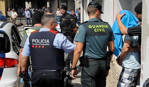 إسبانيا.توقيف-متورطين-في-محاولة-قتل-قبل-فرارهم-إلى-المغرب