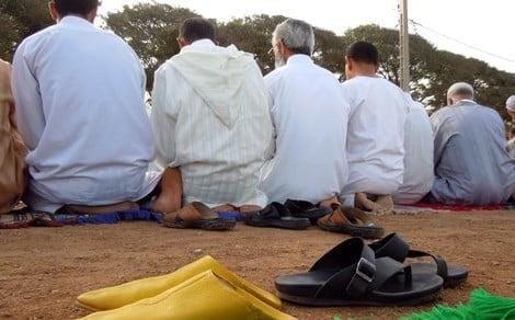 نشطاء-يطالبون-بعطلة-يوم-الجمعة-بالمغرب-قبل-عطلة-رأس-السنة