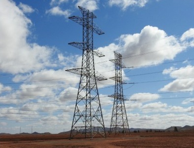 مكتب-الكهرماء-يعزز-شبكة-الكهرباء-بخط-عالي-الجهد-يصل-400-كيلوفولط