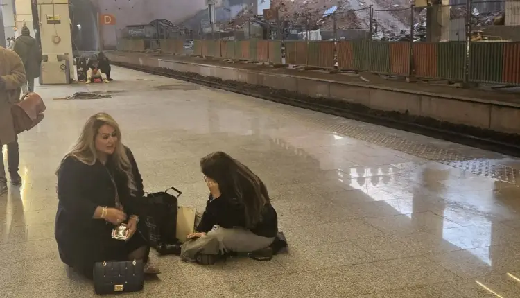 كوكوس-تكشف-حقيقة-صورة-الجلوس-على-الأرض-بمحطة-القطار