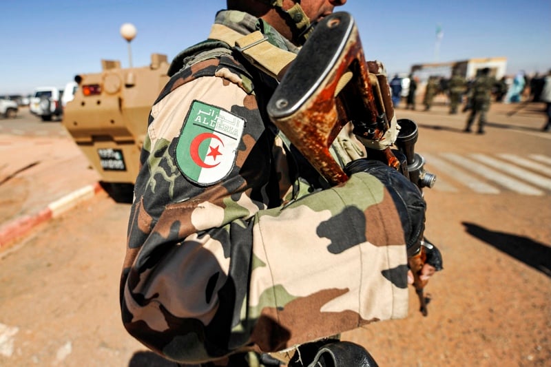 هل-يشعل-اعتداء-الجيش-الجزائري-على-موريتانيين-أزمة-بين-البلدين؟