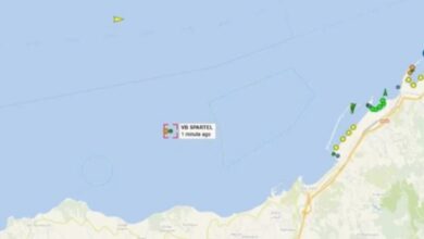 زورق-مغربي-يبدأ-إنقاذ-ناقلة-نفط-روسية-قبالة-ساحل-طنجة