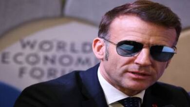 ما-سر-“الإصابة”-التي-أجبرت-الرئيس-الفرنسي-على-إخفاء-عينيه-أمام-قادة-العالم؟