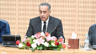 السيد-حموشي-يشرف-على-تسليم-الأوسمة-الملكية-السامية-التي-تفضل-صاحب-الجلالة-بالإنعام-بها-على-أطر-وموظفي-المديرية-العامة-لمراقبة-التراب-الوطني