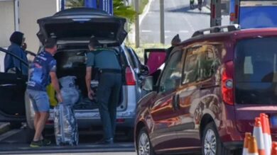 محكمة-إسبانية-تدين-مغربياً-بمحاولة-رشوة-عنصر-أمن-عند-معبر-المدينة-المحتلة