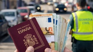 الحرس-المدني-الإسباني-يحذر-من-حمل-أكثر-من-10-آلاف-يورو-دون-تصريح