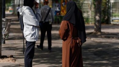 التمييز-في-ألمانيا.-دراسة-ترصد-معاناة-أكبر-للنساء-المحجبات