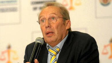 رئيس-سابق-بلجنة-انضباط-الـ”كاف”-يتوقع-إسقاط-قرار-تتويج-المغرب