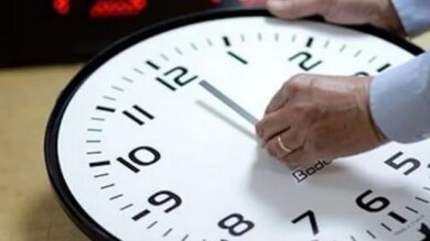 أكثر-من-ربع-مليون-توقيع.-تعبئة-شعبية-واسعة-لإلغاء-الساعة-الإضافية-بعد-شهر-رمضان