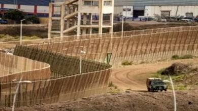 قفزة-قياسية-في-الهجرة-غير-النظامية-نحو-سبتة-ومليلية-بنسبة-392%-خلال-الربع-الأول-من-2026