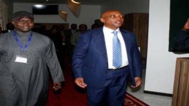 أزمة-“لقب-إفريقيا”.-رئيس-الكاف-في-“جزيرة-العبيد”-لاحتواء-غضب-السنغال-بعد-تتويج-المغرب