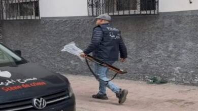 استنفار-أمني-بالدار-البيضاء.-أطفال-يعثرون-على-بندقية-وسيف-داخل-سيارة-مهجورة