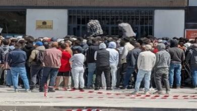 طوابير-قياسية-أمام-قنصلية-المغرب-بألميريا.-سباق-محموم-نحو-“تسوية-الأوضاع”