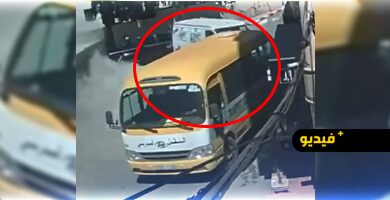 فيديو-“بطولي”-لسائق-حافلة-تلاميذ-ينجو-من-اصطدام-مرعب-بشاحنة-“بدون-فرامل”-بالحسيمة