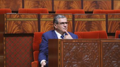 تقرير-“أسود”-يرصد-تعثر-أداء-حكومة-أخنوش-رغم-إطلاق-“الأوراش-الكبرى”