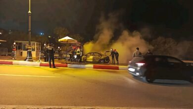 الحسيمة.-نيران-مفاجئة-تلتهم-سيارة-بالكامل-مخلفة-خسائر-مادية-جسيمة