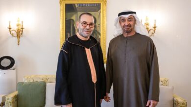 الرئيس-الإماراتي-محمد-بن-زايد-يستقبل-الملك-محمد-السادس-خلال-زيارة-خاصة-للمغرب