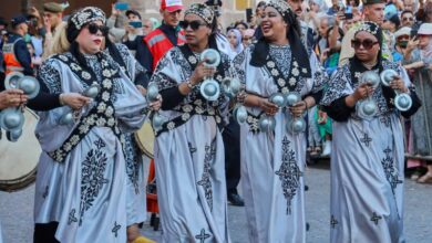 مهرجان-كناوة-بالصويرة-يختتم-فعالياته-بسهرة-فنية-حافلة-بالإبداع-والتمازج-الفني