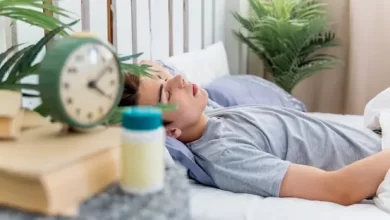 دراسة-تكشف:-ساعة-نوم-أقل-قد-تزيد-وزنك