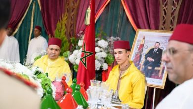 عيد-العرش-المجيد.-رئيس-الحكومة-يقيم-مأدبة-غداء-بحضور-صاحب-السمو-الملكي-ولي-العهد-الأمير-مولاي-الحسن-وصاحب-السمو-الملكي-الأمير-مولاي-رشيد