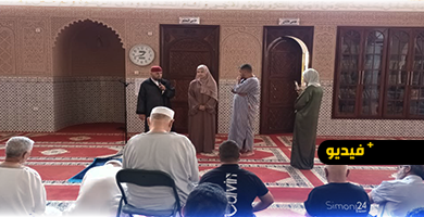 إسبانية-تعلن-إسلامها-داخل-مسجد-أولاد-إبراهيم-بالناظور