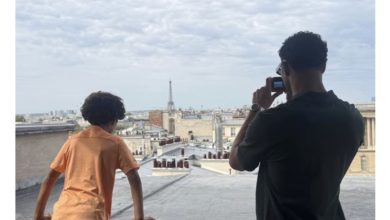 صورة-عائلية-تعيد-أشرف-حكيمي-وهبة-عبوك-إلى-الواجهة.-هل-عادت-المياه-إلى-مجاريها؟