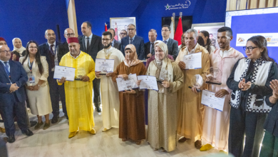 معرض-الفرس-بالجديدة-يحتفي-بالأيادي-التي-تصون-أصالة-التبوريدة.-تسليم-جائزة-أفضل-الصناع-التقليديين-في-الحرف-والمنتجات-المرتبطة-بالفرس-والتبوريدة-لسنة-2026