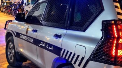 درك-زايو-يوقف-عشرينيا-مبحوثا-عنه-وفي-حوزته-15-قنينة-خمر-ومخدرات