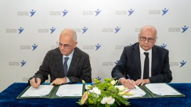 بريد-المغرب-ولجنة-الحق-في-الحصول-على-المعلومات-يوقعان-اتفاقية-شراكة-للانضمام-إلى-البوابة-الوطنية-للحق-في-الحصول-على-المعلومات